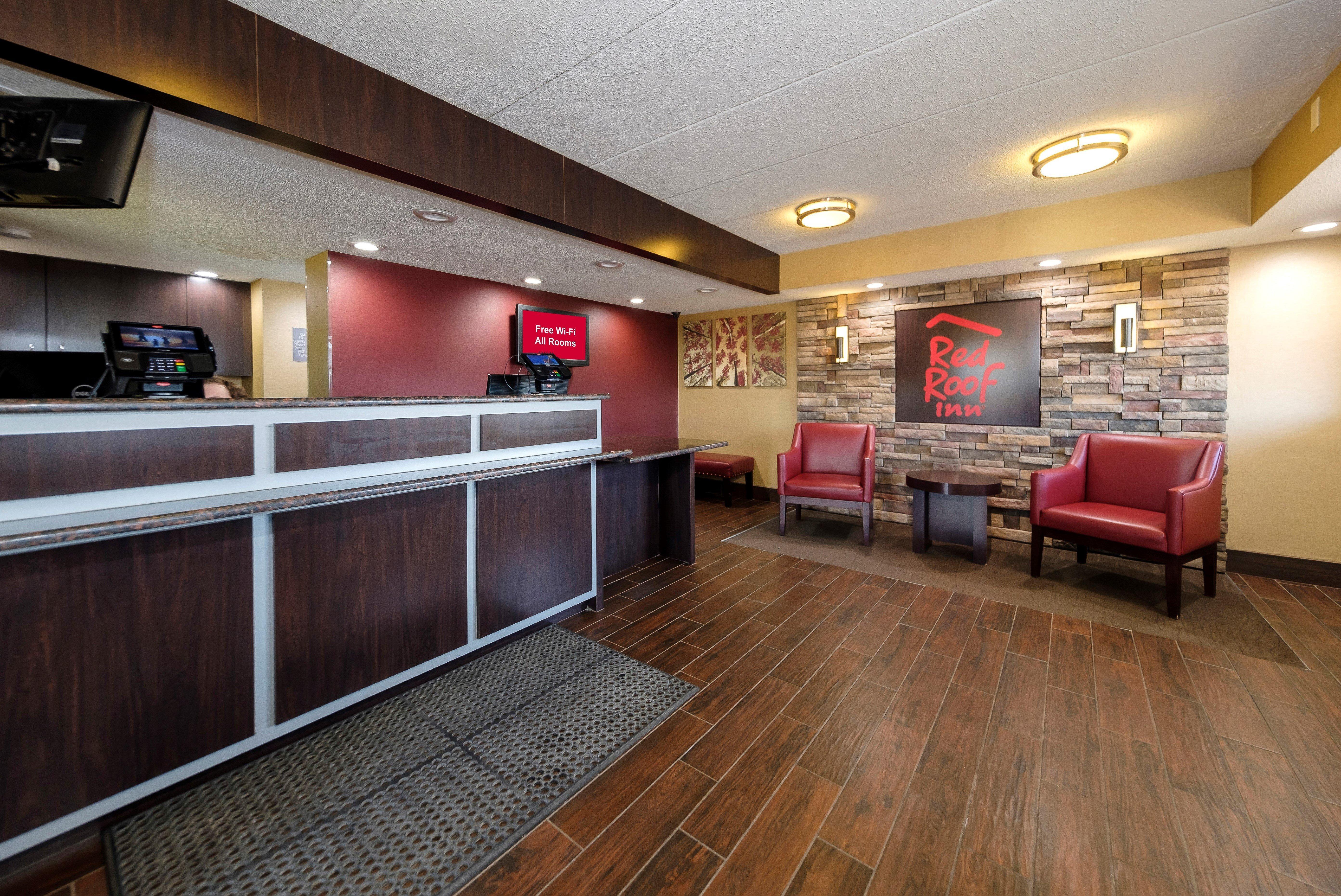 Red Roof Inn Lansing East - Msu Exterior photo